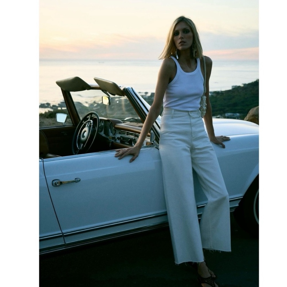 Zara White Wide Leg Jeans Raw Hem High Rise size 4